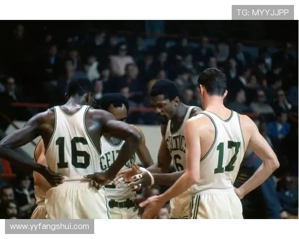 比尔·拉塞尔：从篮球传奇到社会变革象征的传奇人生